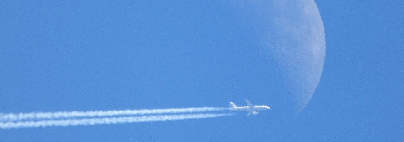 moon-2117086__340-OK