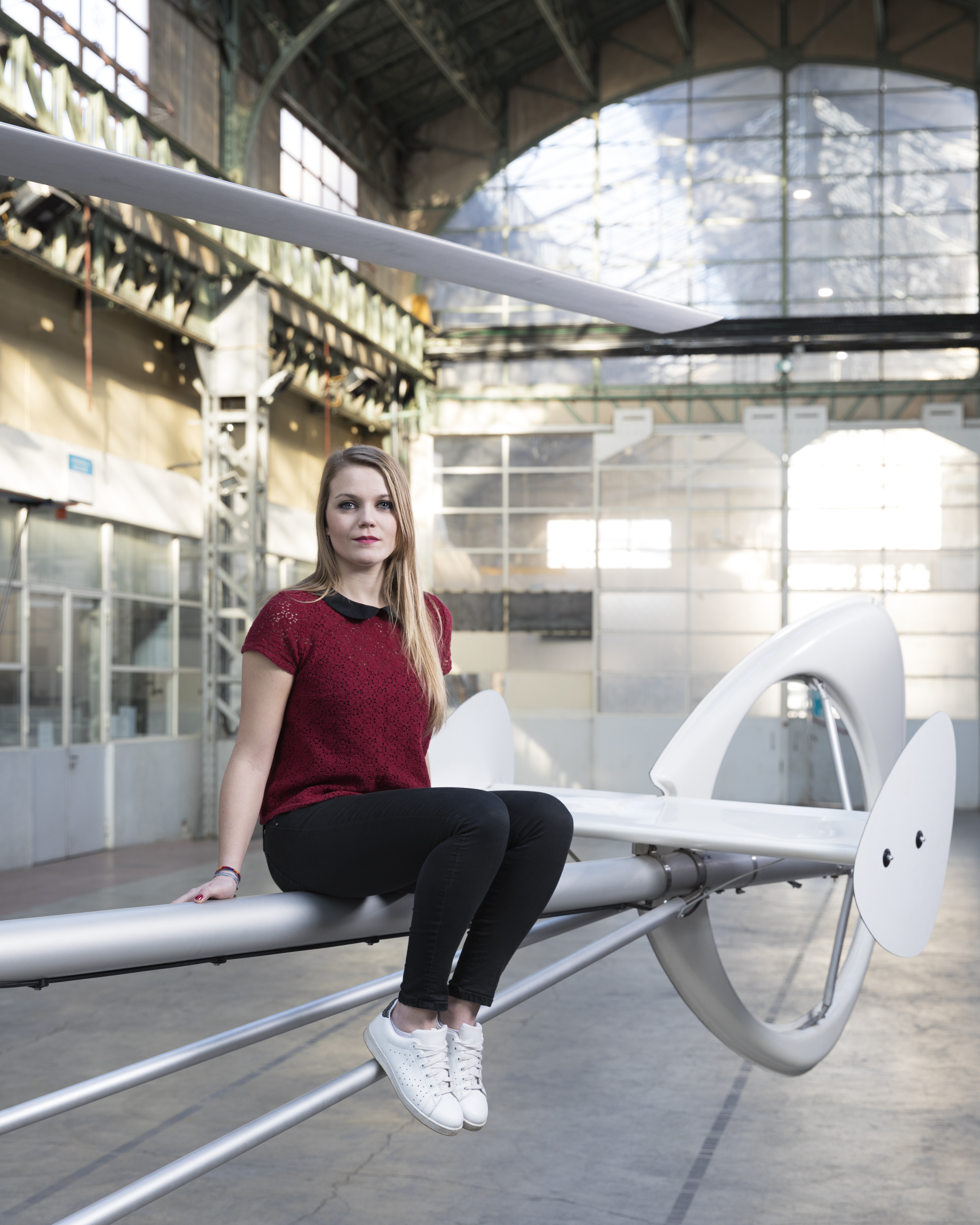 Justine, inégnieure - exposition technologie nom féminin 