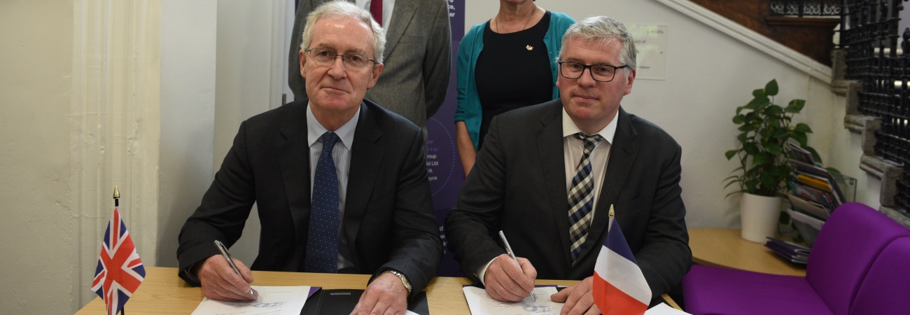 L’Université de Bristol et Arts et Métiers ont signé un accord cadre devant l’Ambassadeur de France en Grande Bretagne