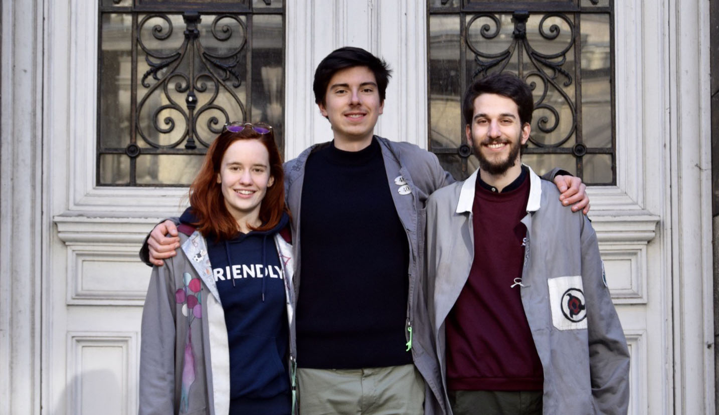 Maxime Dubois (au centre) président de l'Association des élèves Gadzarts du campus Arts et Métiers de Lille