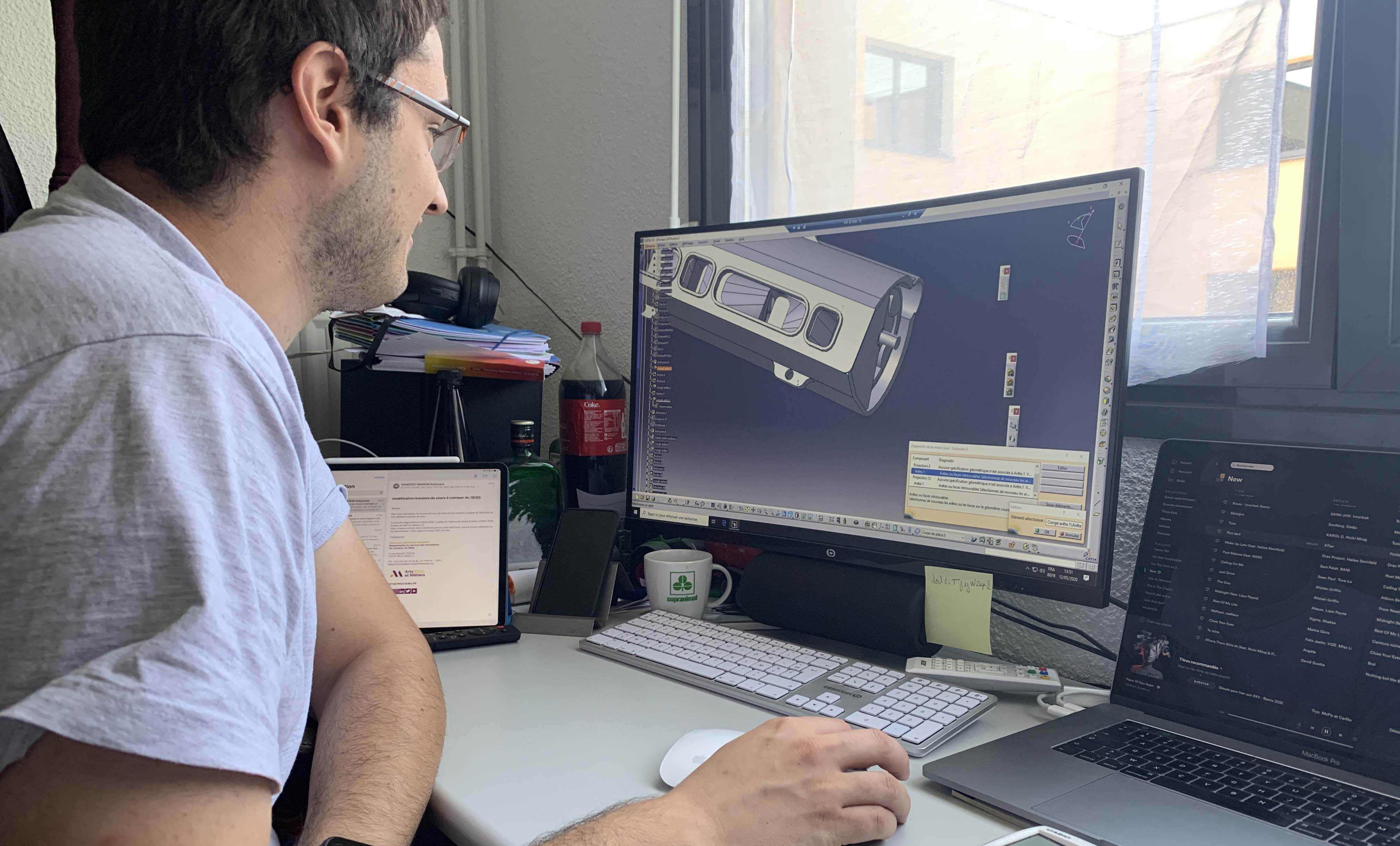 En plein travail de CAO