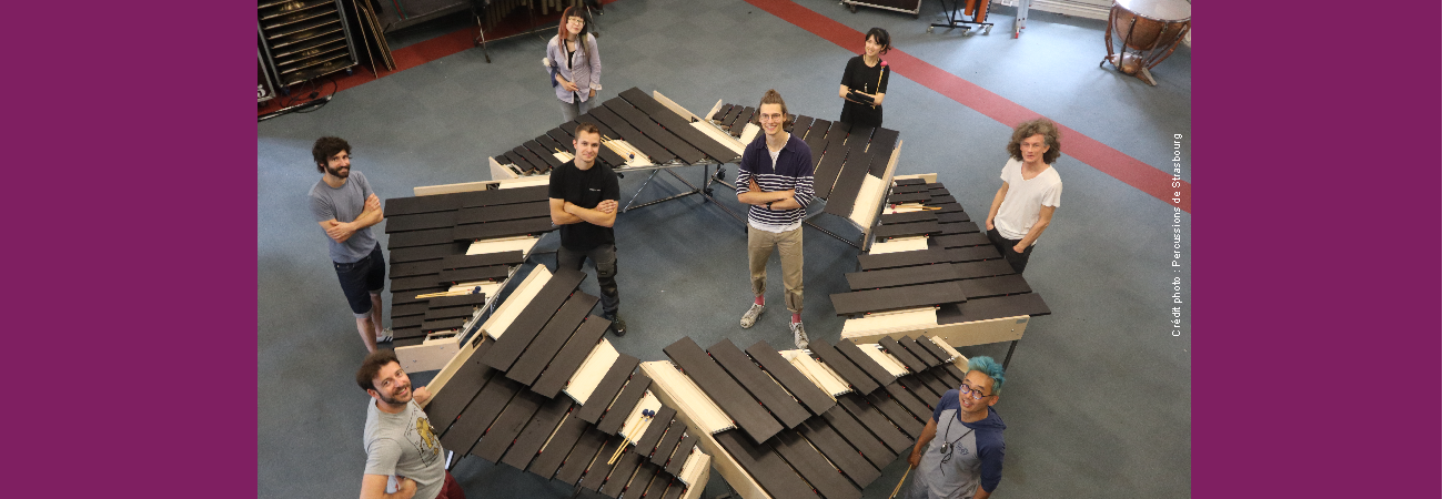 L'ensemble des six sixxens reconstitués pour les Percussions de Strasbourg