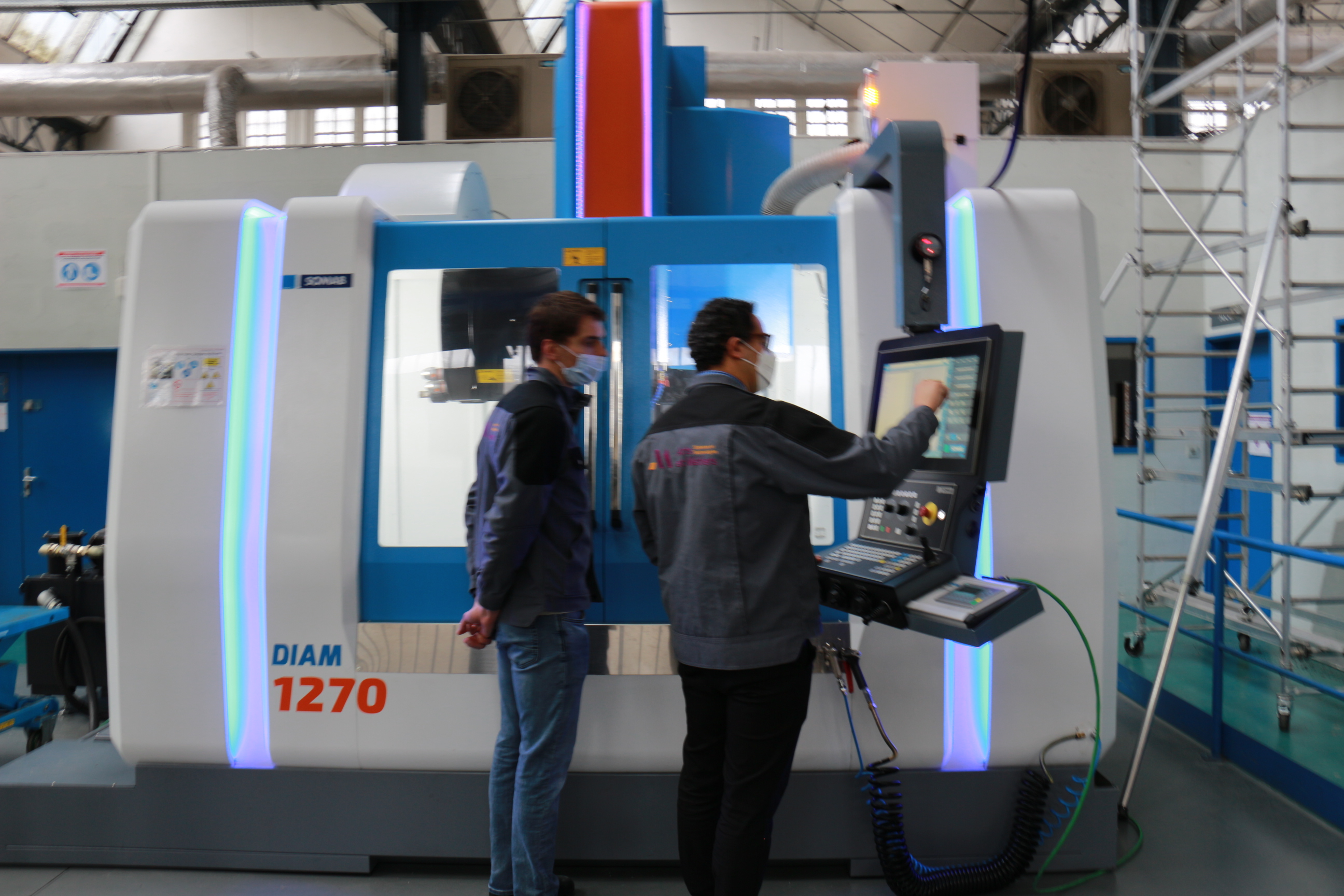 Centre d'usinage cryogénique