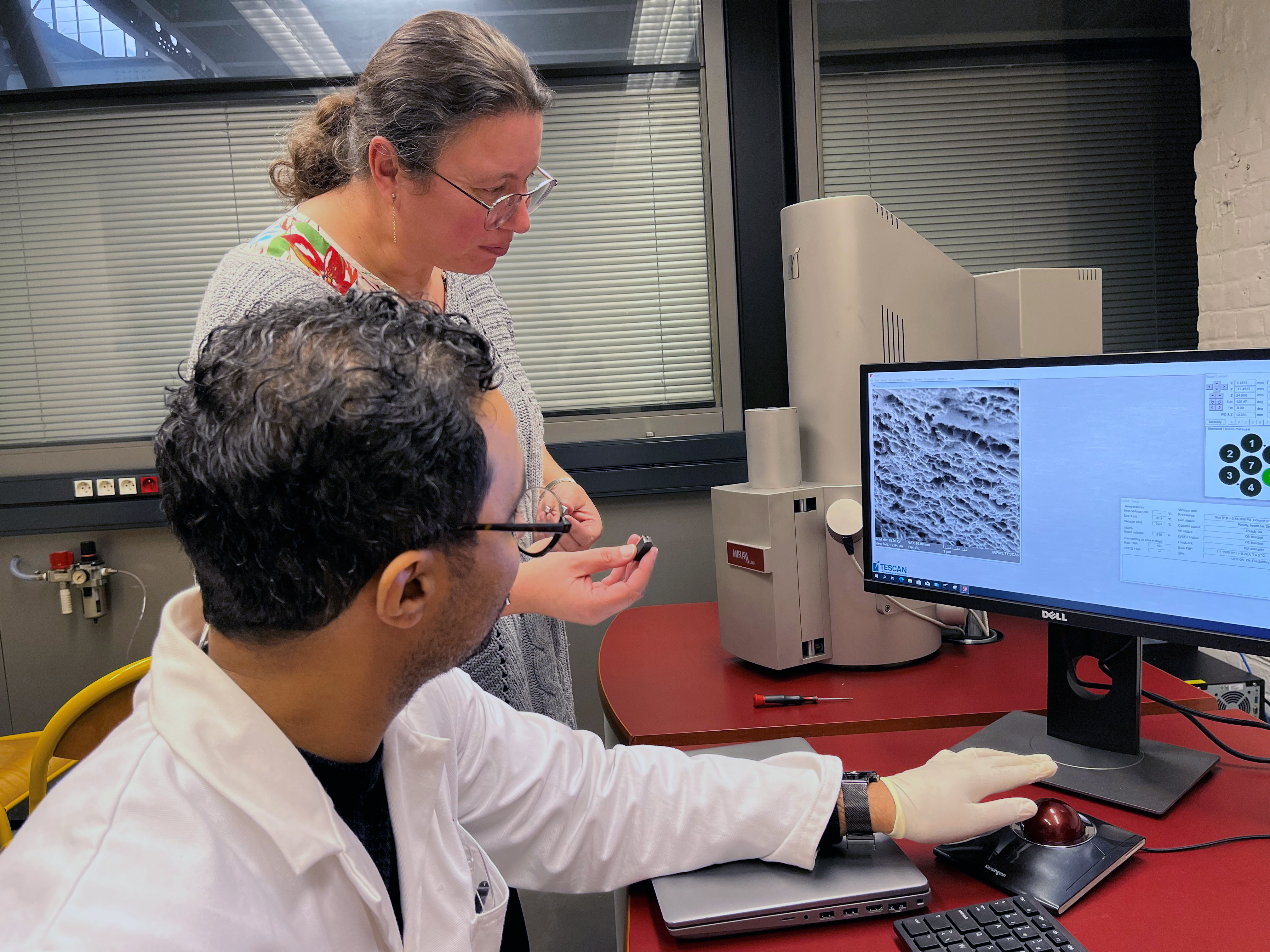 Le laboratoire MSMP du campus Arts et Métiers de Lille s'équipe d'un microscope électronique à balayage (MEB)