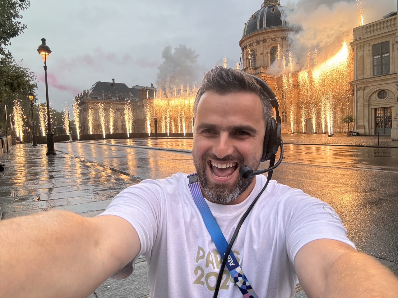 Des Arts et Métiers aux Jeux Olympiques : retrouvez le parcours d'Olivier Fleurette, ancien étudiant Arts et Métiers, qui a participé à la création et à la réalisation des effets pyrotechniques lors des Jeux Olympiques de Paris 2024 !