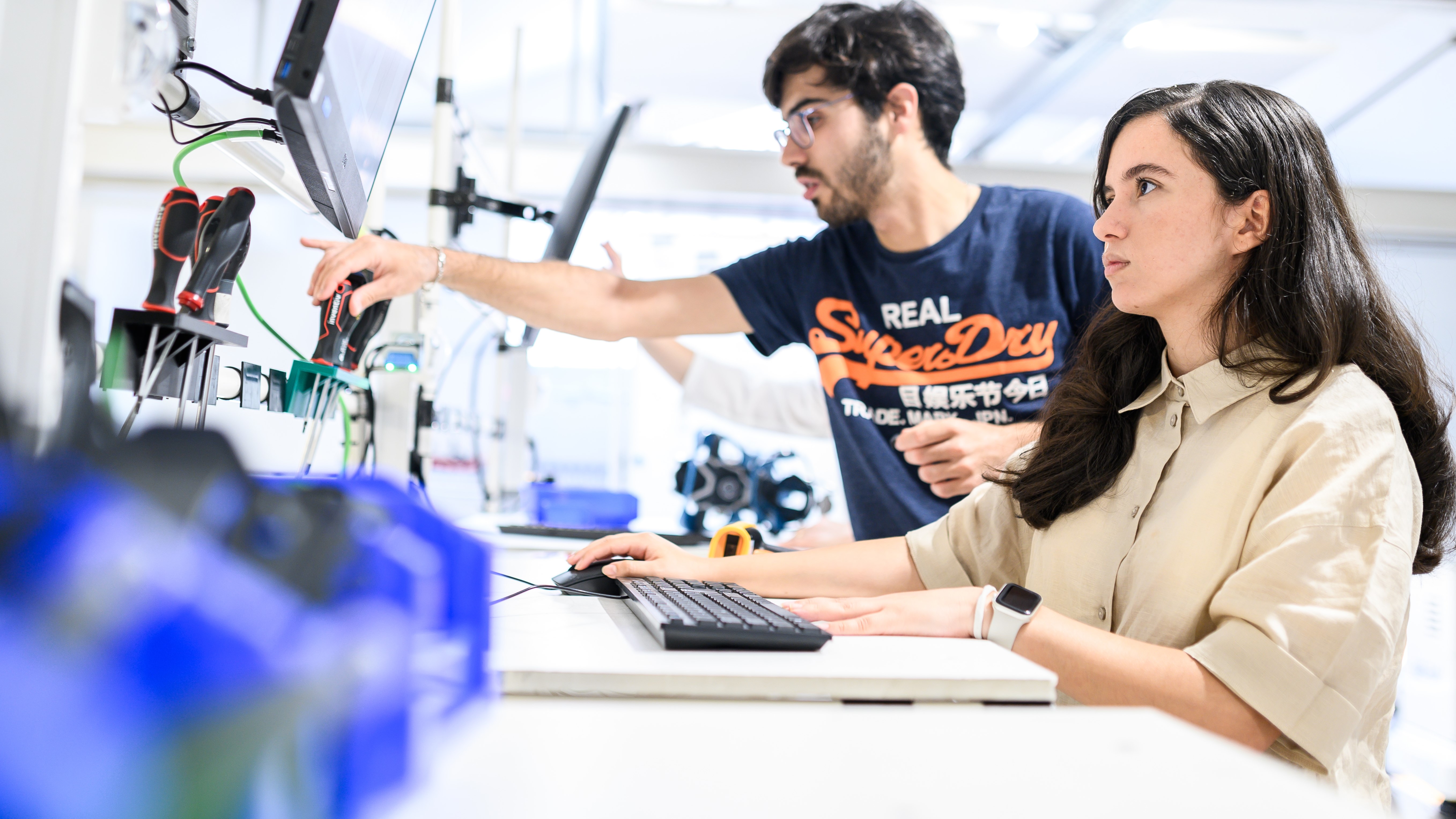 Que faire après un diplôme d'ingénieur ? - Arts et Métiers - Banner (test)