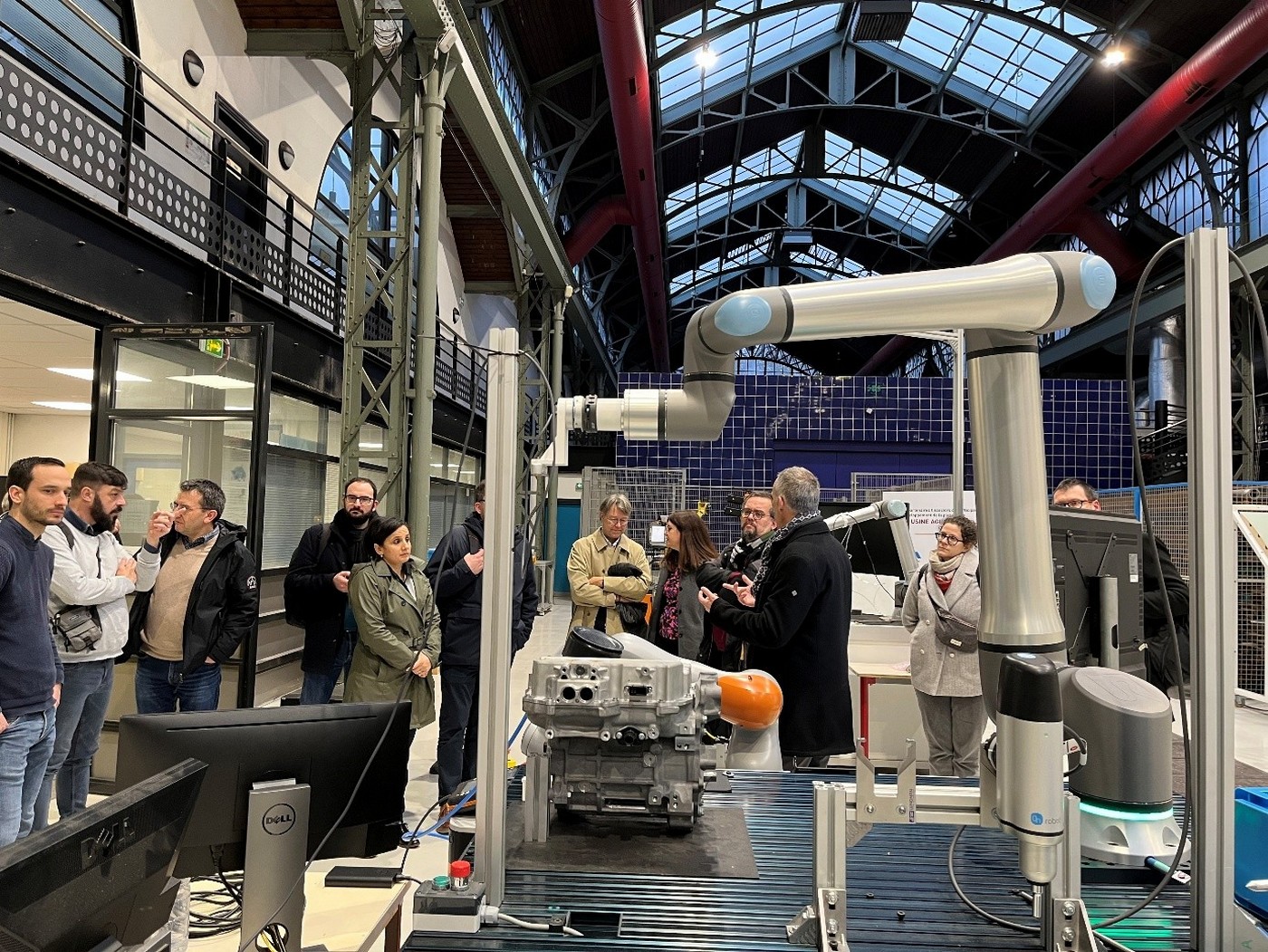 projet DeReCo - Bras robotique, présenté lors d'une visite RéCLasSIF sur le campus de Lille.