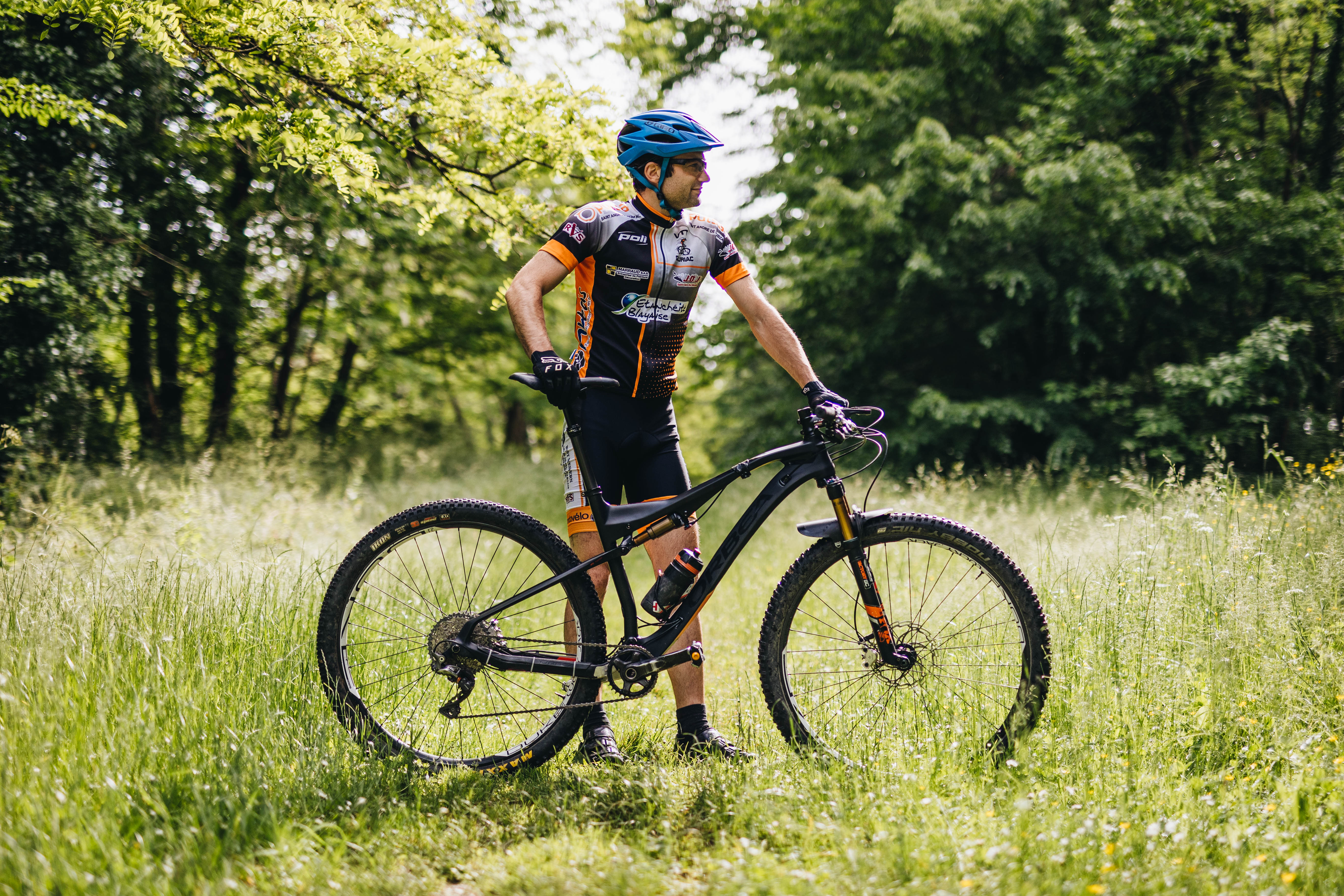 Cycliste et son vélo