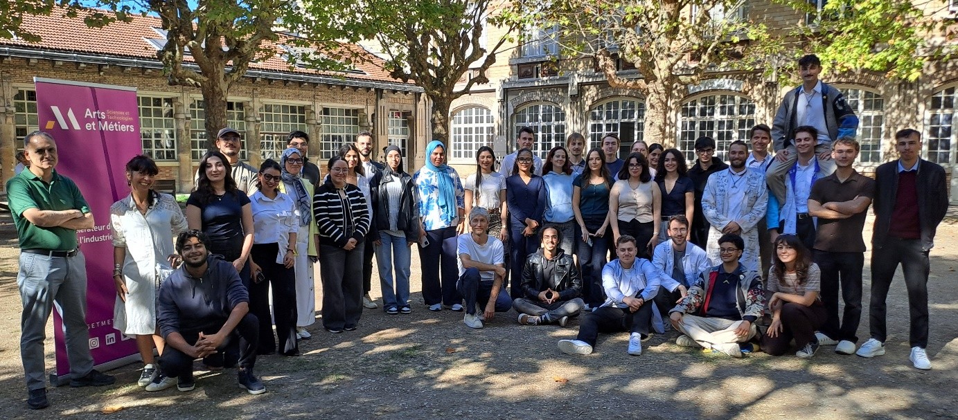 Photo de la promotion du Master Arts et Métiers MAGIS - 2026 2027