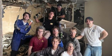 Students from Cluny and Aix-en-Provence Come Together for Community Service Projects