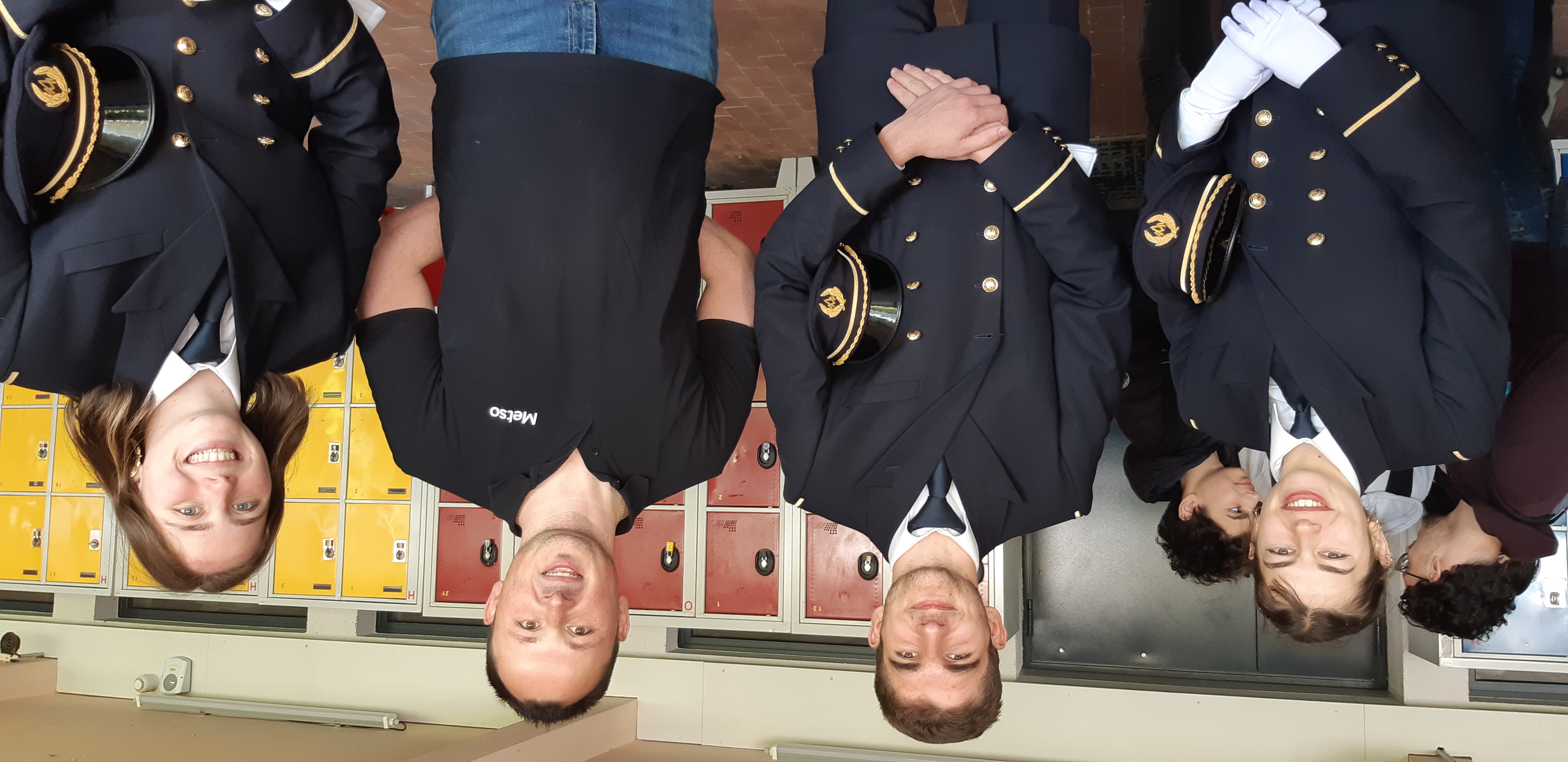 Les élèves avec les industriels