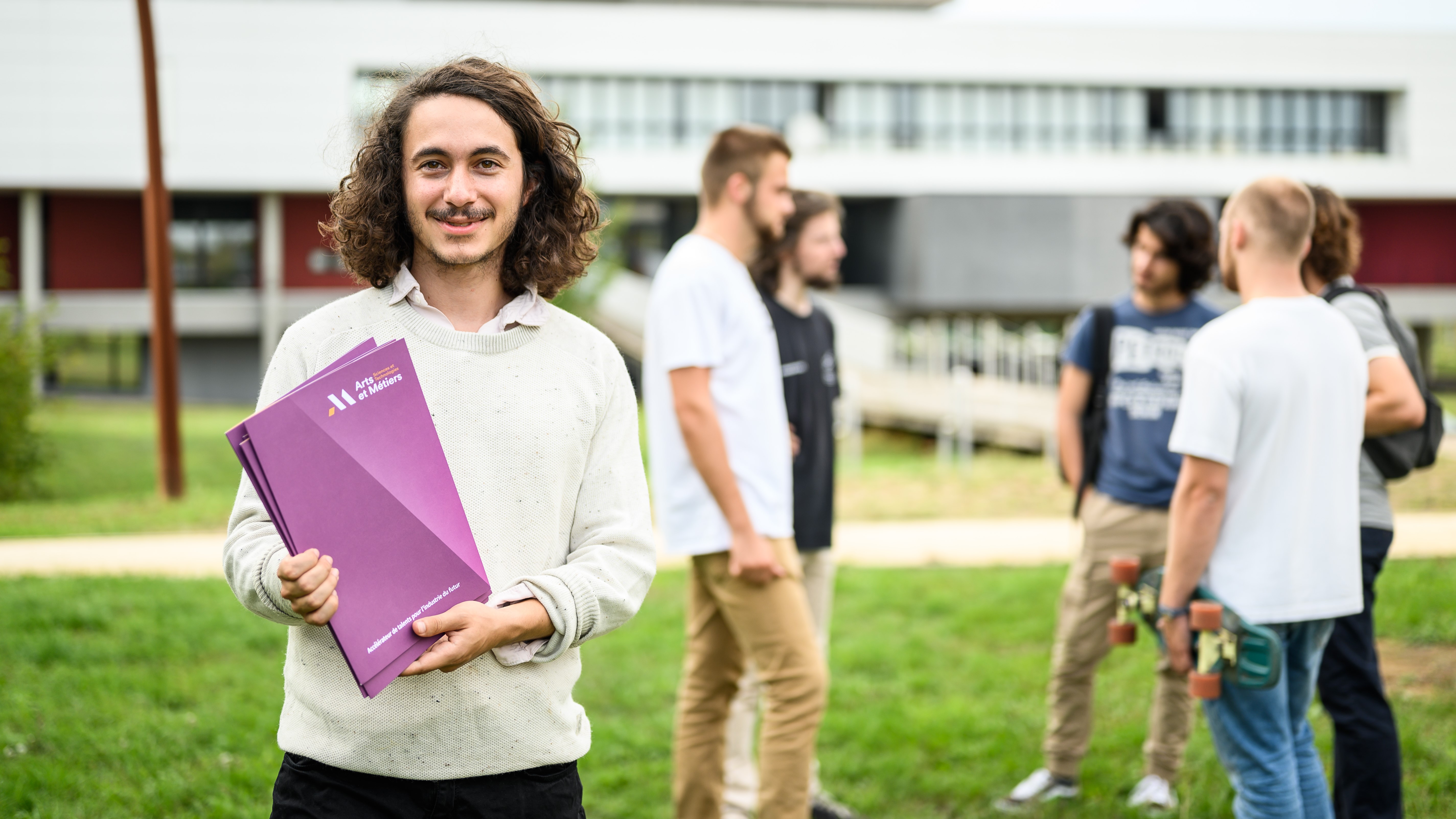 Bachelor de Technologie | Arts et métiers