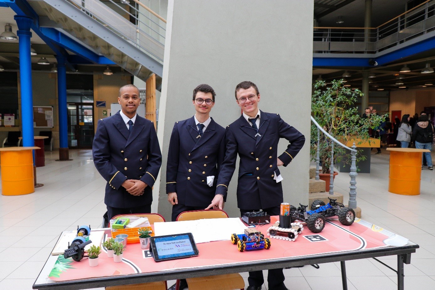 un club robotique à Cluny