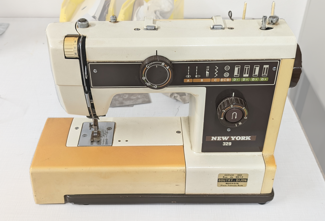 Machine à coudre New York 329