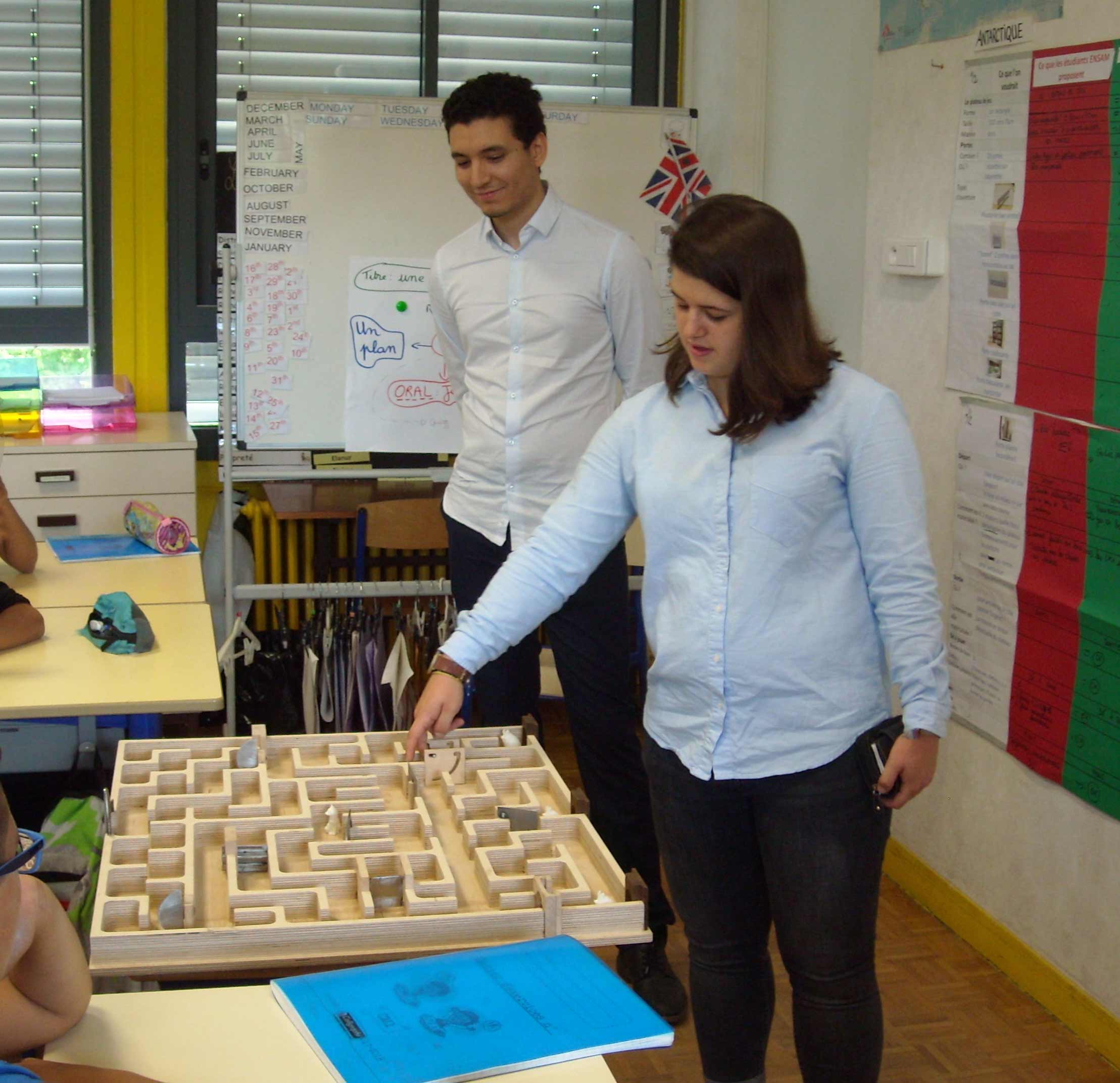 Arts et Métiers s’implique dans la main à la pâte pour expliquer la science aux jeunes enfants.