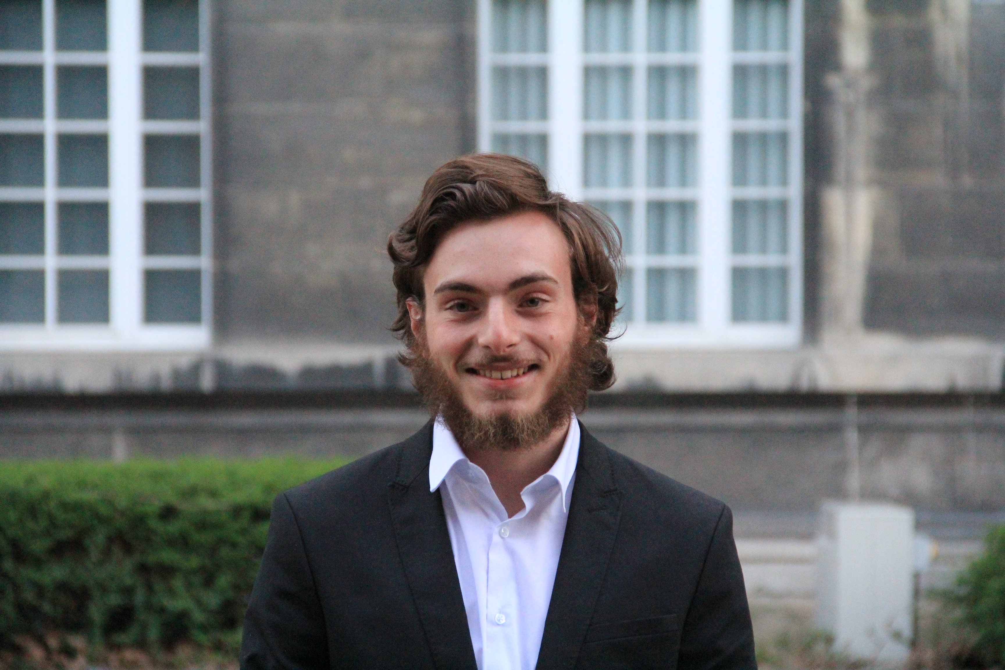 Théophile Pahlawan - trésorier de l'AMJE