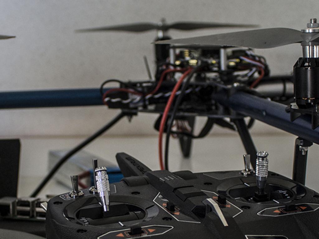 Drône et commande
