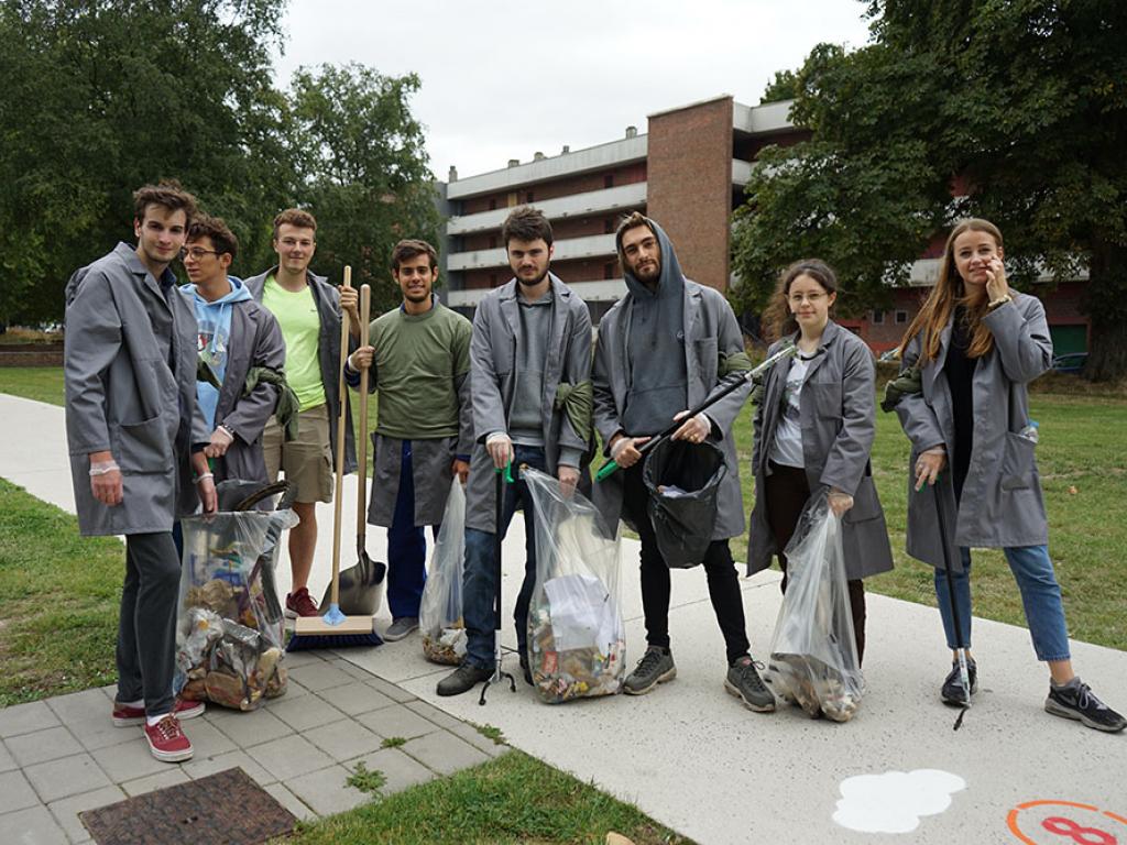 Après midi solidaire au service de la ville de Lille pour les élèves ingénieurs 