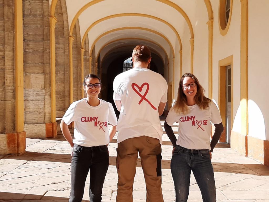 Les élèves ont vendu des tee-shirts à l'effigie d'Octobre Rose