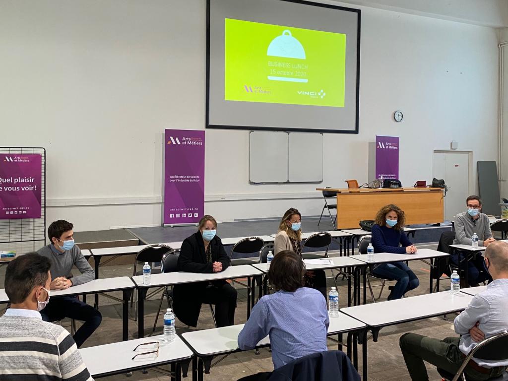 Business Lunch Vinci