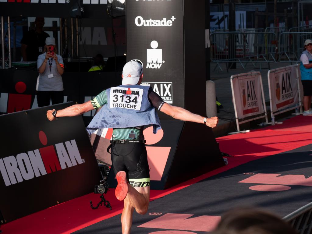 Un étudiant aixois participe au triathlon Ironman 