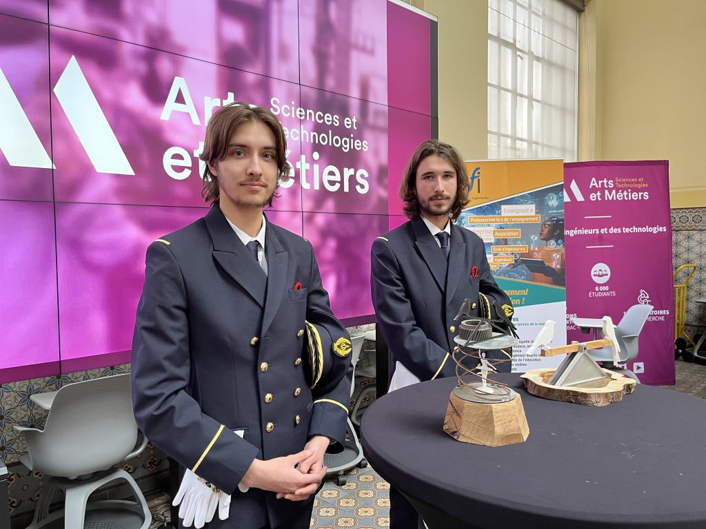 Daniel et Grégory, qui ont encadré les groupes de concurrentes