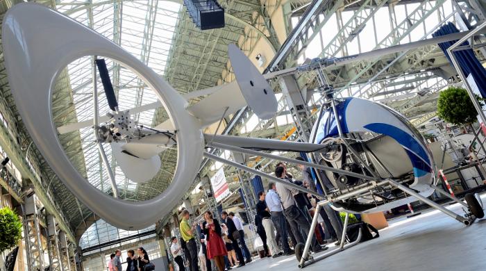 Hélicoptère campus Aix-en-Provence