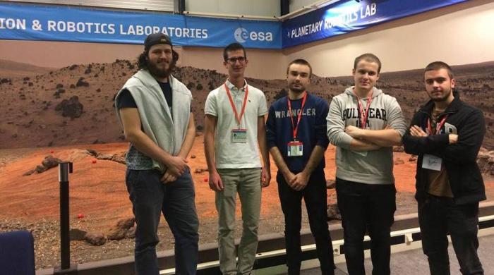 Les étudiants à l'origine du projet NELS