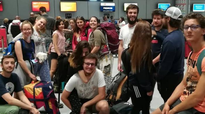 Toute l'équipe au complet