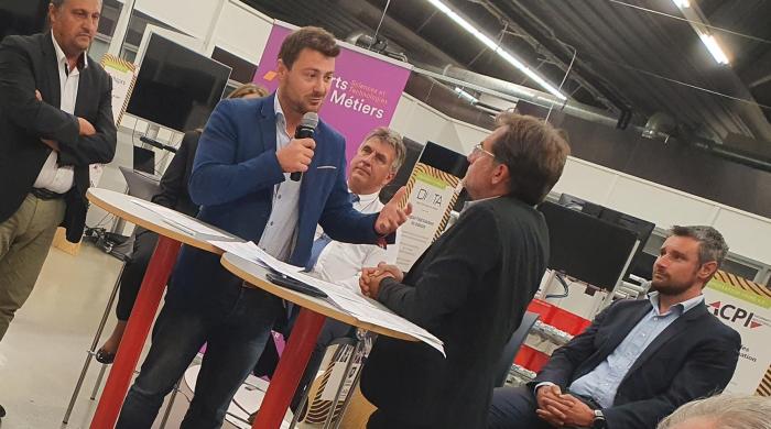 présentation du démonstrateur Practice 4.0 lors de la table-ronde Usine du Futur