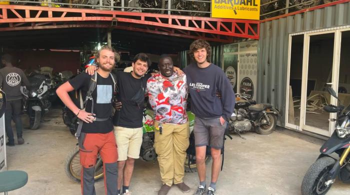 Un raid moto solidaire en Afrique
