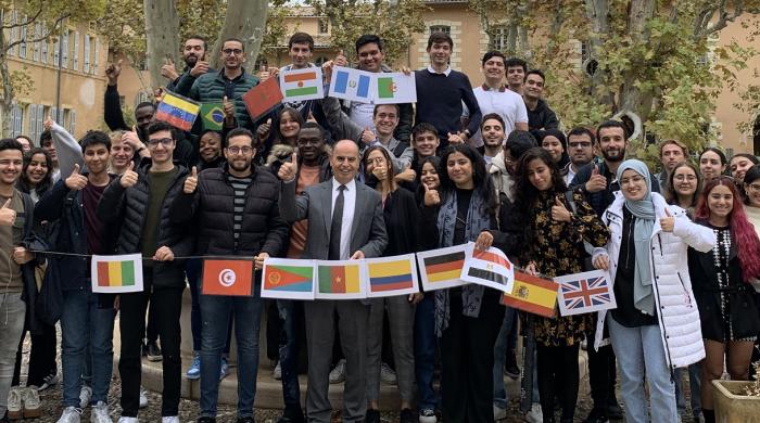 Un étudiant allemand en échange international sur le campus aixois