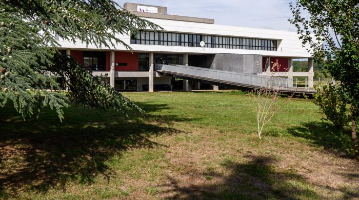 Ingénieur Arts et Métiers Mécanique et Mécatronique spécialité Conception et Exploitation d’Équipements Industriels (banner)