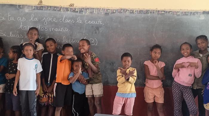 Engament Estelle raconte son voyage humanitaire à Madagascar