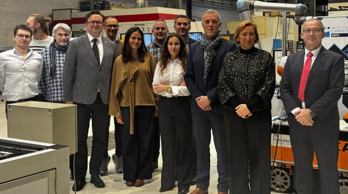 Visite de l’Ambassadrice de France au Portugal sur le campus de Lille !