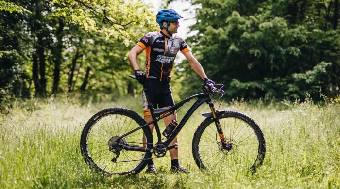 Cycliste et son vélo